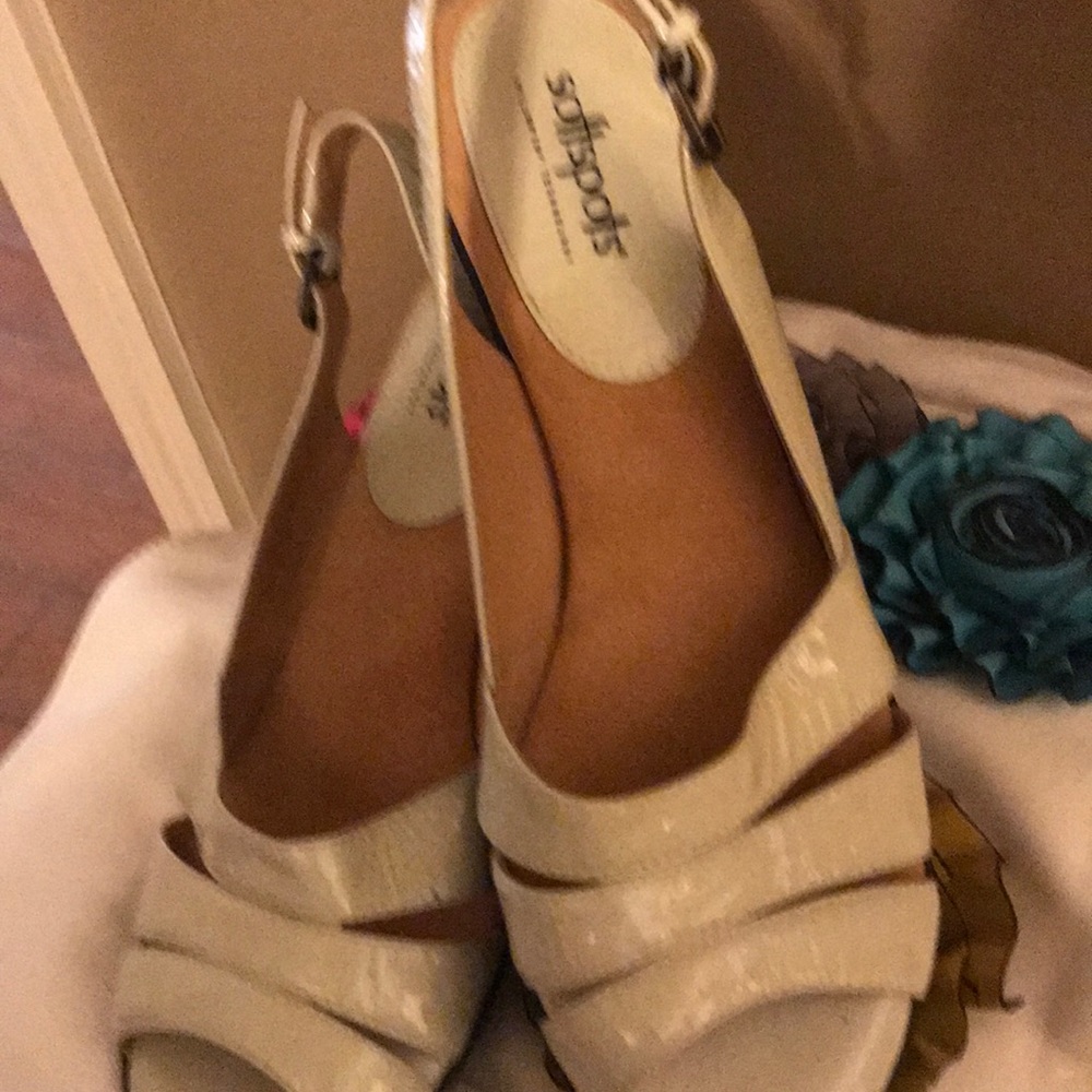 Shoes - Picture 3 of 3